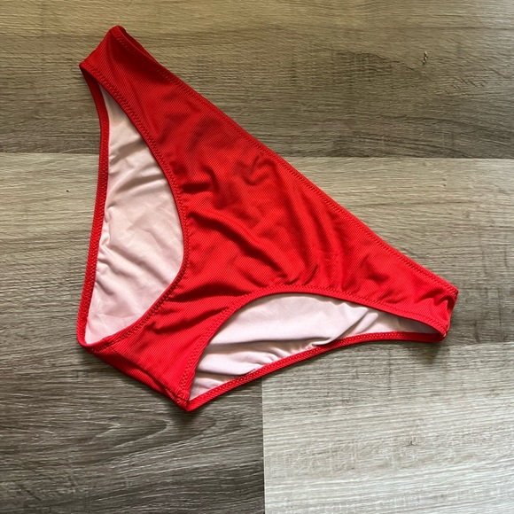 shade & shore red bikini bottoms - Picture 1 of 3